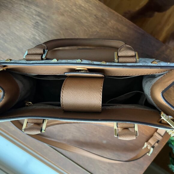 Michael's Kors Handbag - Picture 4 of 5